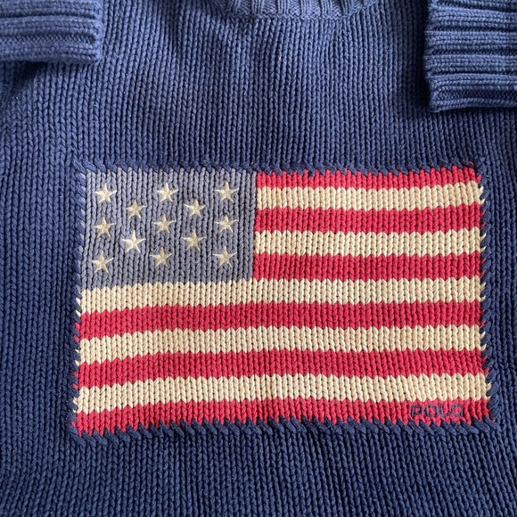 Vintage Polo by Ralph Lauren Classic American Flag Crewneck Sweater - Picture 2 of 5
